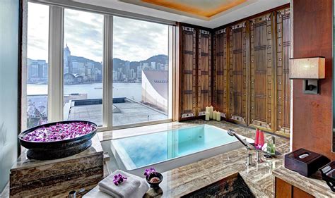 Splish Splash, Taking a Bath in 10 Luxury Hotel Bathtubs in Asia - Travelogues from Remote Lands