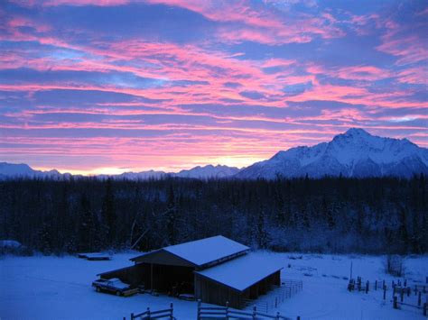 Progressive Alaska: Pioneer Peak Sunrise