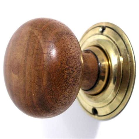 Bun Wooden Mortice/Rim Door Knobs Oak Effect & Brass - Broughtons ...