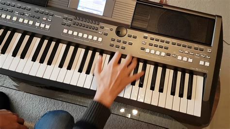 Set Acordeoane Yamaha PSR S670 Demo - YouTube