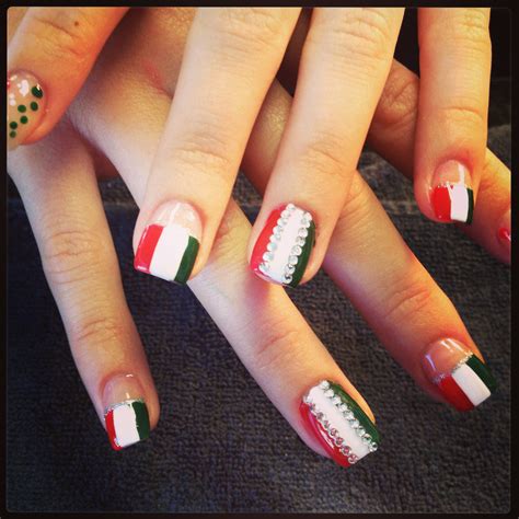 Italian flag w. Bling!! These made nail pro magazine :)) | Holiday ...