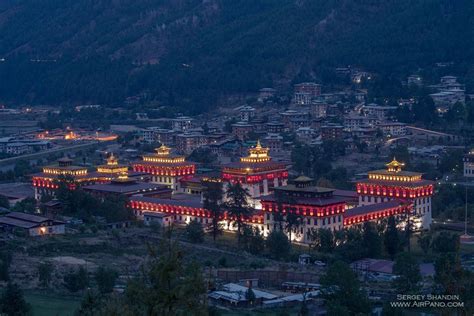 night views of the Tashichho Dzong - ICS Travel Group