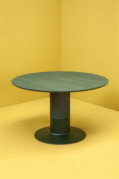 BALANCE ROUND - Dining tables from Arco | Architonic
