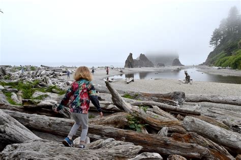 Dramatic Ruby Beach: Olympic National Park's gem in Washington