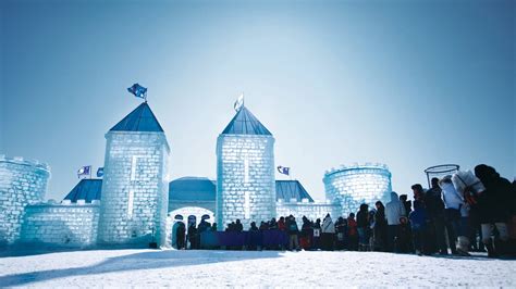 10 of the Coolest Winter Festivals in Canada - AMA