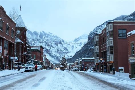 50 Prettiest Winter Towns - Snowy, Charming Winter Getaways | Cheapism.com