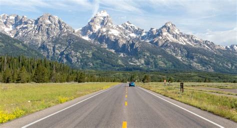 Drive Grand Teton's 42 Mile Scenic Drive - Explore GTNP