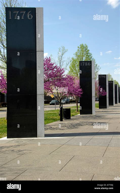 Granite Timeline of Tennessee and American History Tennessee Bicentennial Capitol Mall State ...