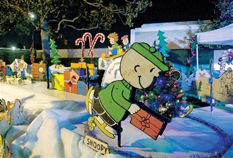 Snoopy House holiday display opens this week in Costa Mesa – Orange County Register