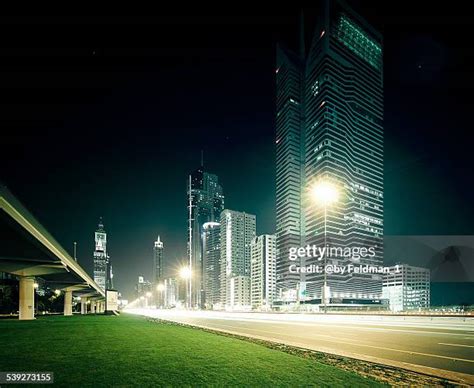 Centrepoint (Dubai Metro) Photos and Premium High Res Pictures - Getty ...