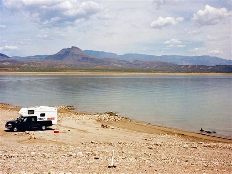 Lakeshore camping: Theodore Roosevelt Lake, Arizona