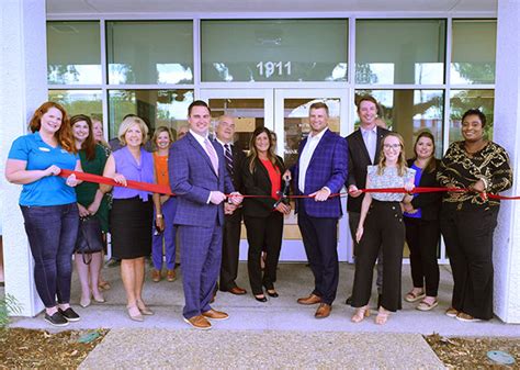 Red River Bank Holds Ribbon Cutting for Lafayette, Louisiana