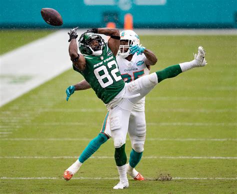 Jets vs. Dolphins Week 6: Third down inefficiencies among takeaways