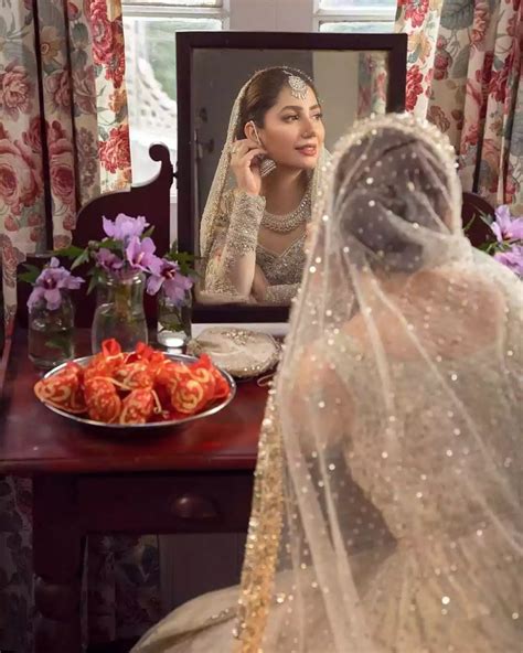 Latest Bridal Photoshoot of Mahira Khan - Showbiz Pakistan