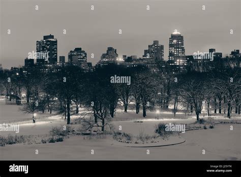 Central Park winter at night with skyscrapers in midtown Manhattan New York City Stock Photo - Alamy