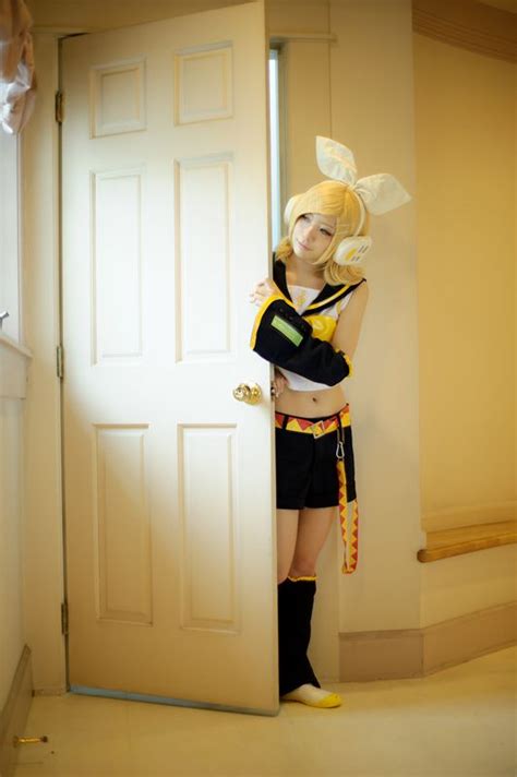 Rin Kagamine (VOCALOID) | Manga cosplay, Vocaloid cosplay, Cosplay