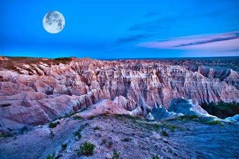 Badlands National Park: The Complete Guide for 2023 (with Map)