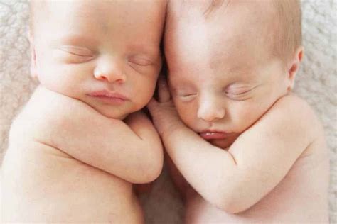 Why Twins Doesn’t Always Mean A C-Section - 6 Things To Consider