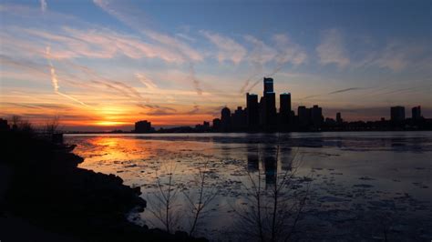 Windsor sets temperature record of 19.1 C | CTV News