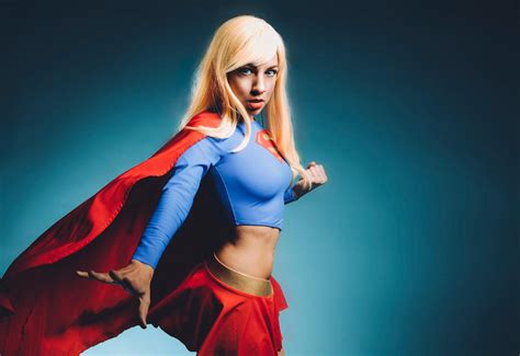 Supergirl: Justice League Unlimited by MomoKarinyo on DeviantArt