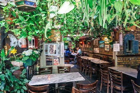 The Churchill Arms - the most colourful pub in London - CK Travels