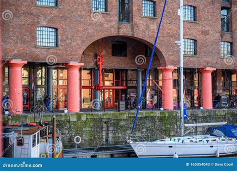 Shops and Restaurants in the Converted Buildings of the Albert Dock ...