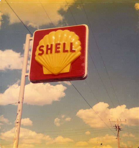 Shell sign, SW Ohio | Gas station, Piqua, Service station