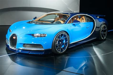 2017 Bugatti Chiron First Look Review: Resetting the Benchmark