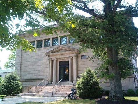 Franklin Public Library in Franklin, MA | LibraryThing