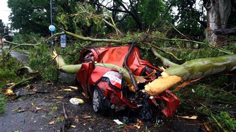 Severe storm claims 16 lives in Argentina - TVS