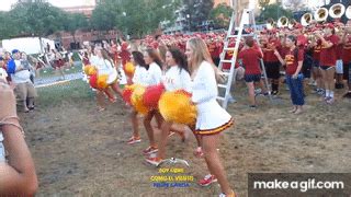 CHEERLEADERS USC MARCHING BAND on Make a GIF