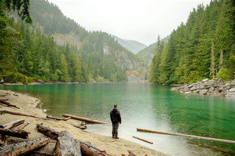 Lindeman Lake hike: Fall is really happening • Wedding photographers ...