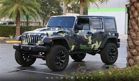 JEEP CAMO WRAP. #JEEP #JEEPWRAP #JEEPCAMO #CAMO #CAMOWRAP #METROWRAPZ | Camo wraps, Jeep ...