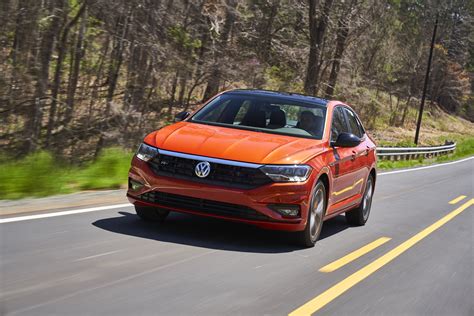 2019 Volkswagen Jetta 1.4T R-Line: New car reviews | Grassroots Motorsports