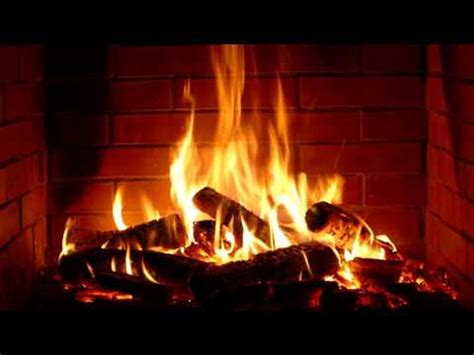 10 Hours of Crackling Fire in The Fireplace For Christmas [VIDEO]
