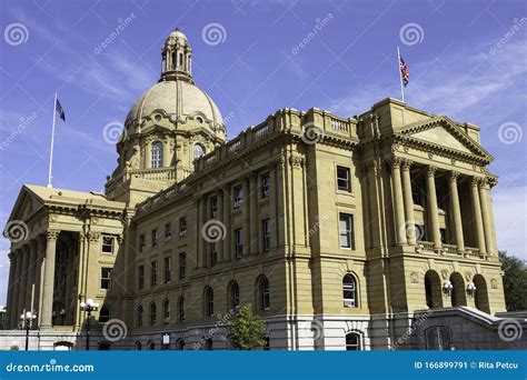 Alberta Legislature Building in Edmonton Stock Image - Image of ...