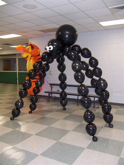 17 Best images about Balloon Halloween Figures, Decorations on ...