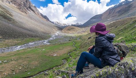 10 Places To Enjoy Trekking in Himachal Pradesh - lifeberrys.com