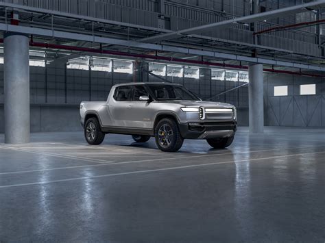 The all-electric Rivian R1T is a dream truck for adventurers - The Verge