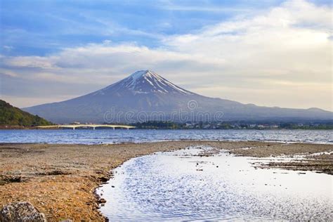 Mount Fuji and Lake Kawaguchi Stock Photo - Image of kawaguchi, fujisan ...