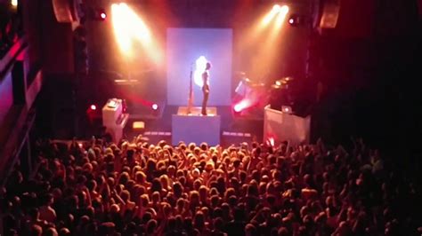 Blackbear - Do Re Mi *LIVE* - YouTube