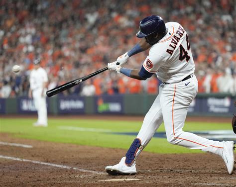 Yordan Alvarez walkoff: Comparing Mariners radio call to Astros