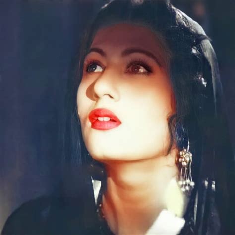 Stunning Color Pictures of Madhubala You've Probably Never Seen | Madhubala Color Photos