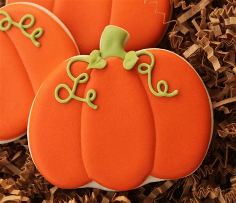 5 INCH PUMPKIN COOKIE CUTTER - Rush's Kitchen Supply