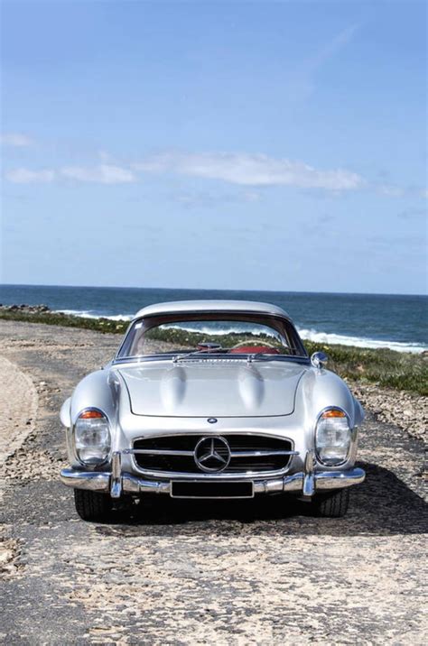 Mercedes-Benz 300SL Roadster