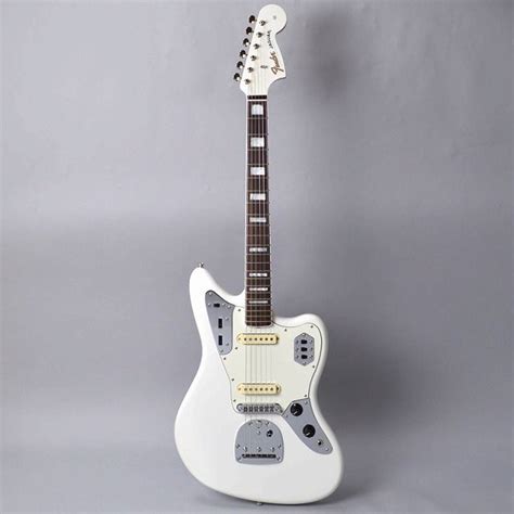 Beautiful crisp white Fender Jaguar. Must be a custom job. Love the ...