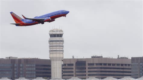 Southwest sale offers round-trip fares under $100 - ABC7 Chicago