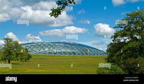 World's largest greenhouse, the conservatory at National Botanic ...