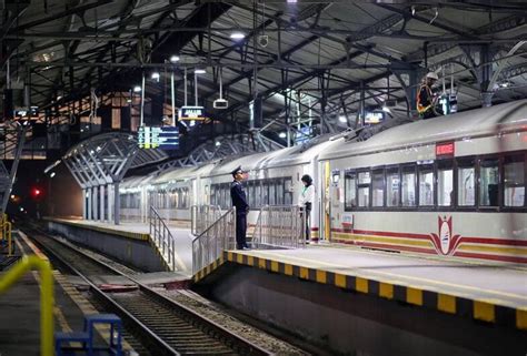 Stasiun Tugu Yogyakarta Jogja Paling Keren Di Indonesia - LiburMulu