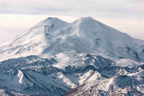 Mount Elbrus: Facts About Europe's Highest Mountain